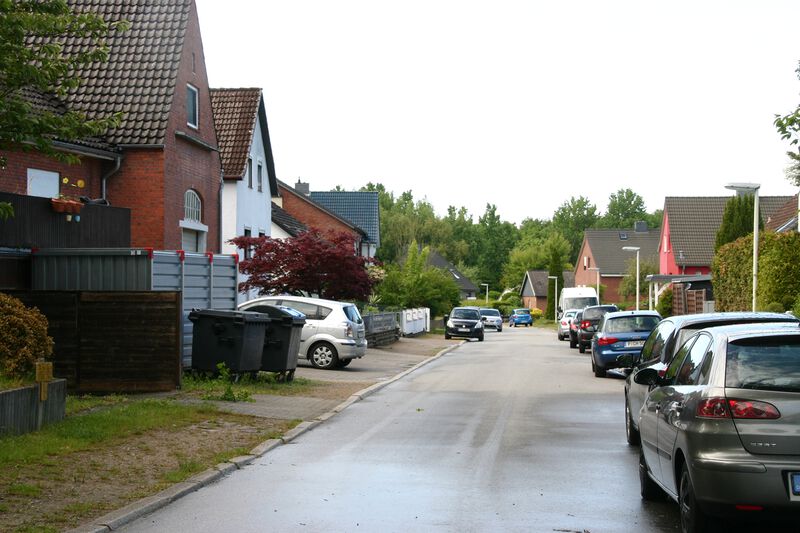 Datei:Flemhuder Straße von Demühlener Straße.JPG