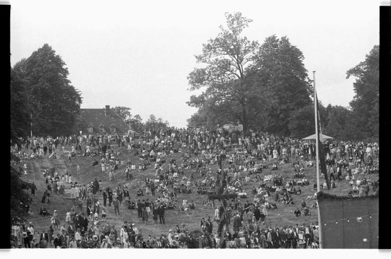 Datei:Volksfest Krusenkoppel 1964.jpg