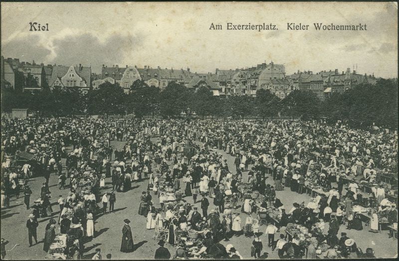 Datei:Exerzierplatz 1905.jpg