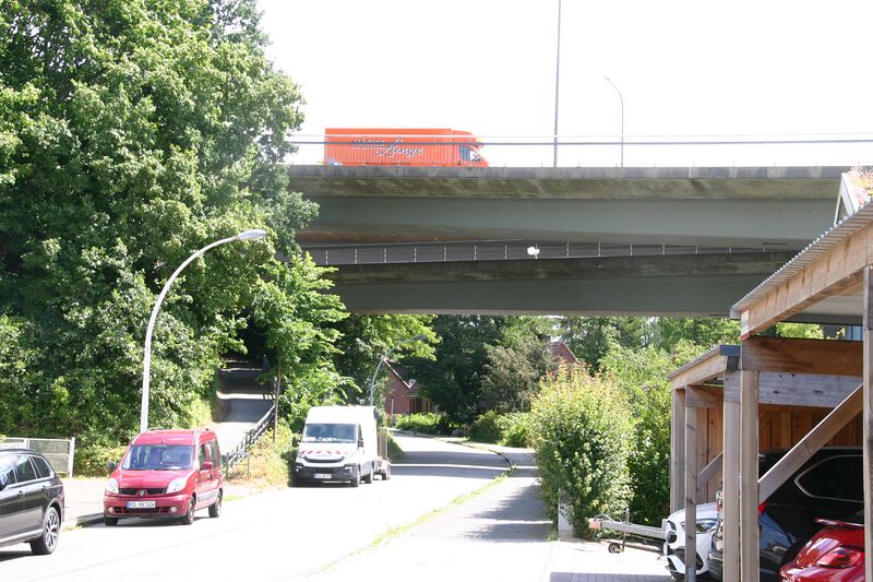 Datei:Scharweg von An der Holsatiamühle zur Schwentinebrücke.jpg