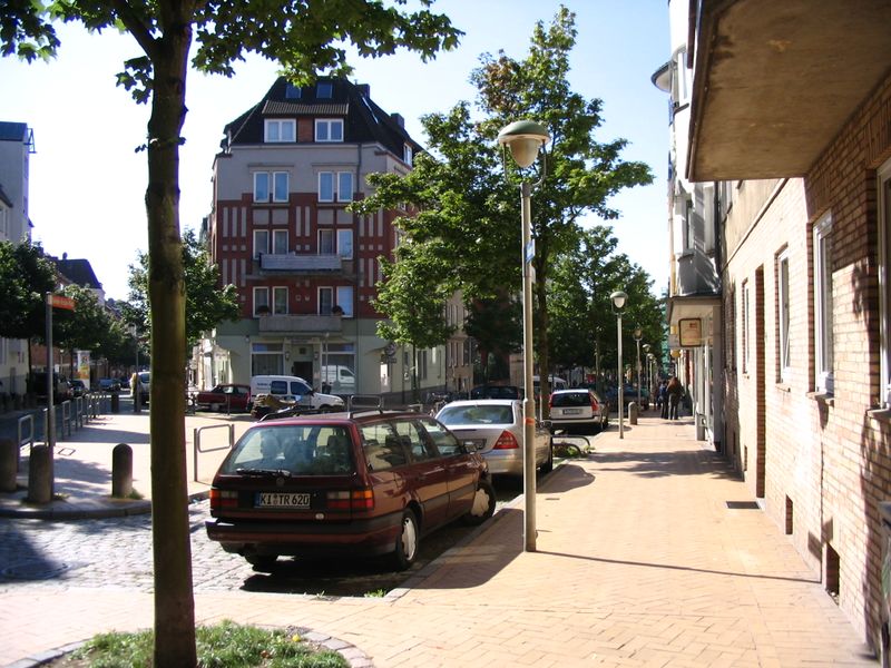 Datei:Bahide-Arslan-Platz 2006.jpg