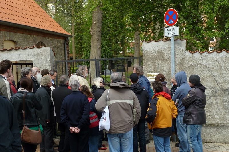 Datei:Eingangstor des Jüdischen Friedhofs.jpg