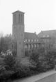 Der Turm der Klosterkirche und das Studienhaus Kieler Kloster 1975.