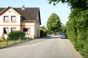 Friedrichsruher Weg von Dorf.jpg