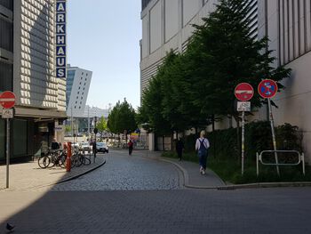 Blick von der Schuhmacherstraße in Richtung Wall