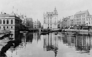 Bootshafen Reichshallen Börse.jpg