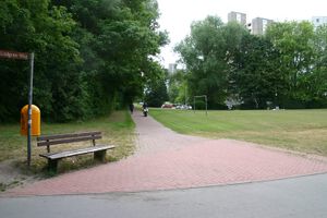 Drammenweg von Astrid-Lindgren-Weg nach Süden.jpg