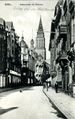 1915: Blick durch die Hafenstraße in Richtung Fleethörn. In der Mitte das Gebäude der Kieler Neuesten Nachrichten, zwischen den links davor stehenden beiden Häusern verläuft die Holstenstraße
