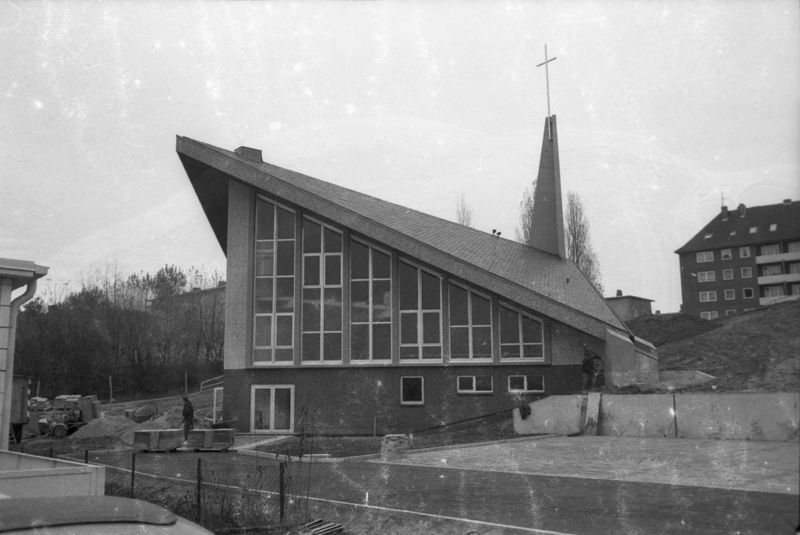 Datei:Neuapostolische Kirche 1970.jpg