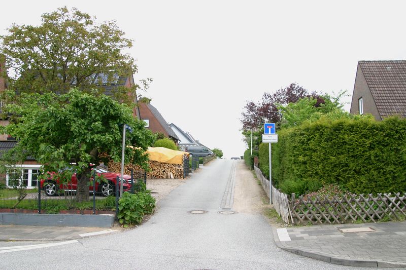 Datei:Hopfenlandsberg von Barkauer Straße.JPG
