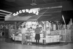 Plaza innen 1976.jpg