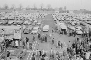 Plaza Eroeffnung 1971.jpg