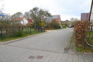 Anneliese-Pinn-Weg von Elfriede-Dietrich-Straße.jpg