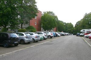 Wolperdingstraße von Charles-Roß-Ring.jpg