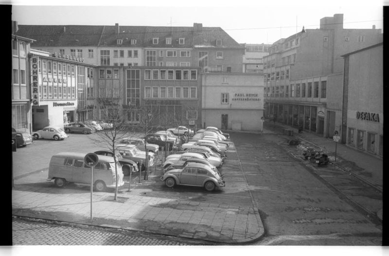 Datei:Parkplatz Kehdenstraße März 1965.jpg